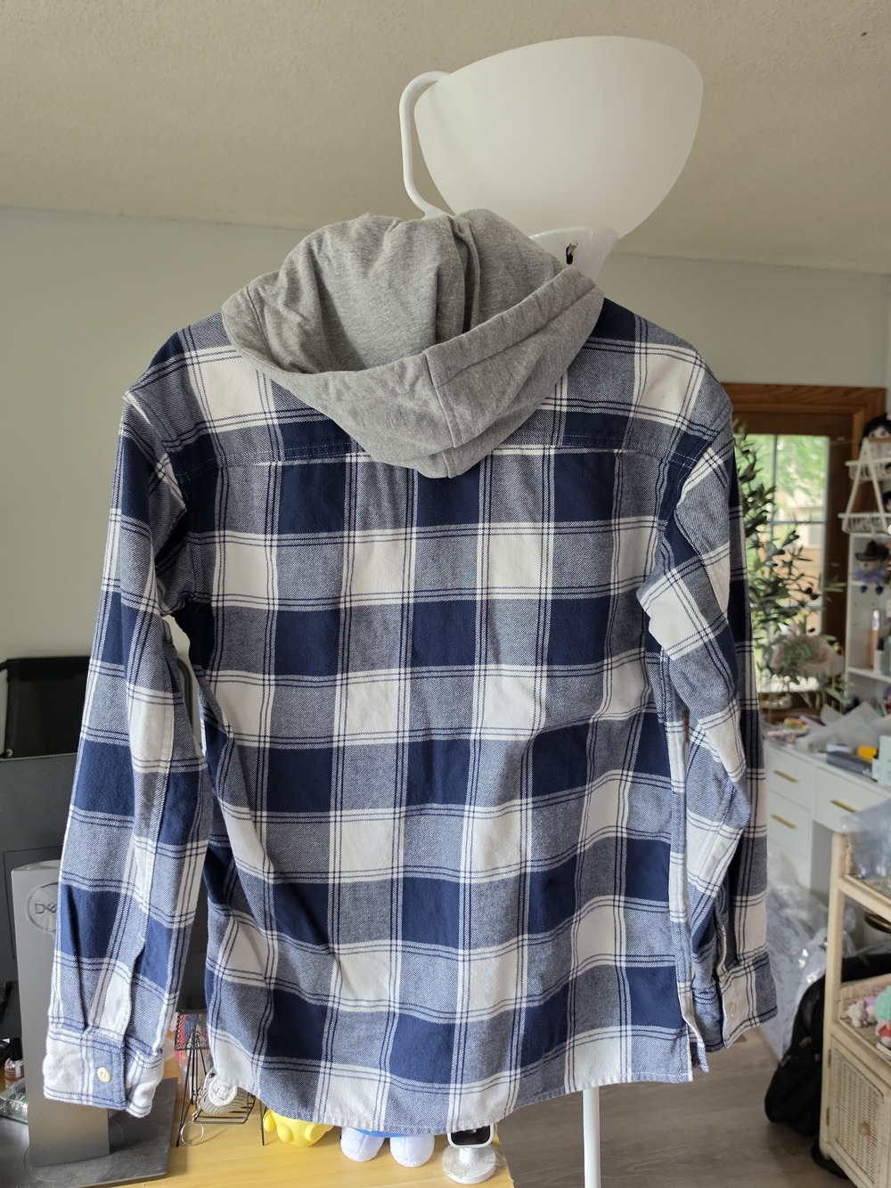American Eagle Outfitters Navy and White Plaid Hooded Flannel Shirt - Picture 4 of 5